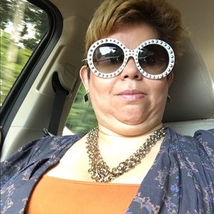 Meet your Posher, Grace